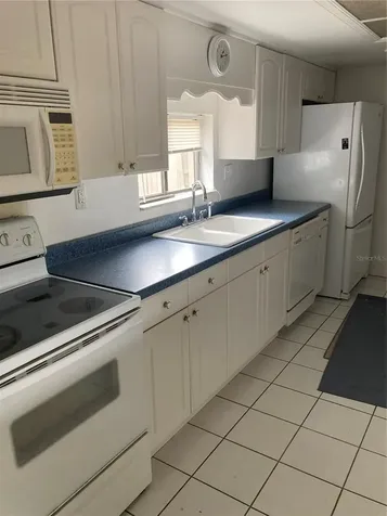8014 Peach Drive Tampa FL 33637