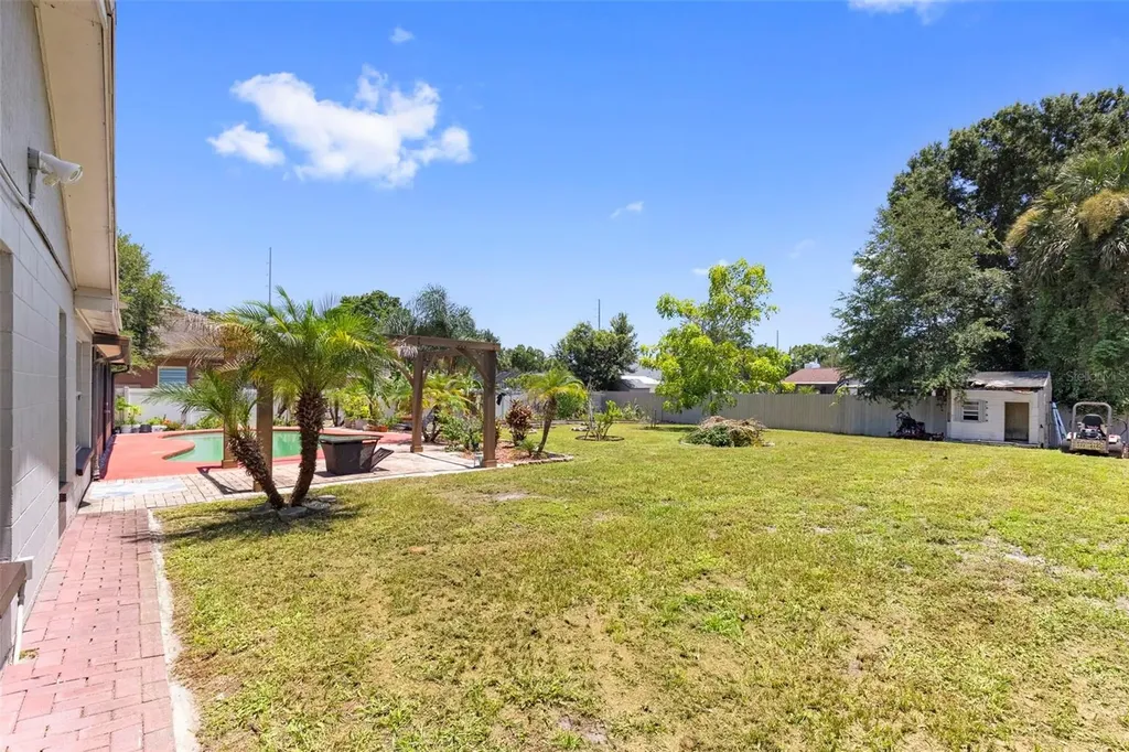 8904 W Flora Street Tampa FL 33615