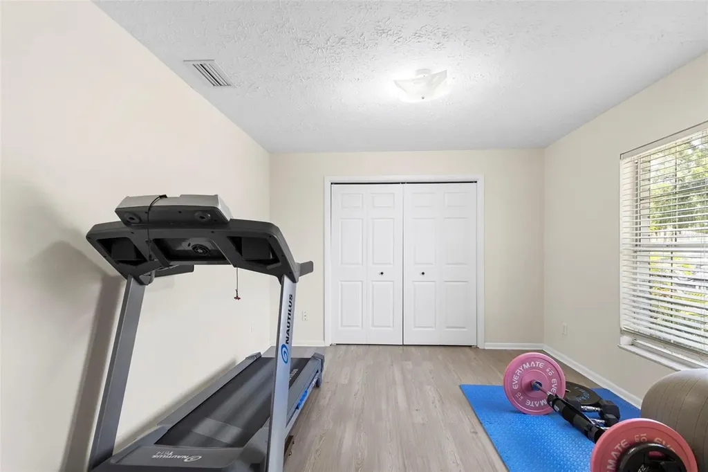 8904 W Flora Street Tampa FL 33615