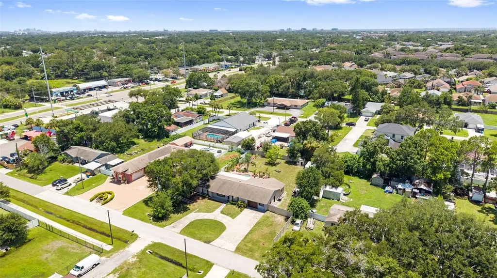 8904 W Flora Street Tampa FL 33615