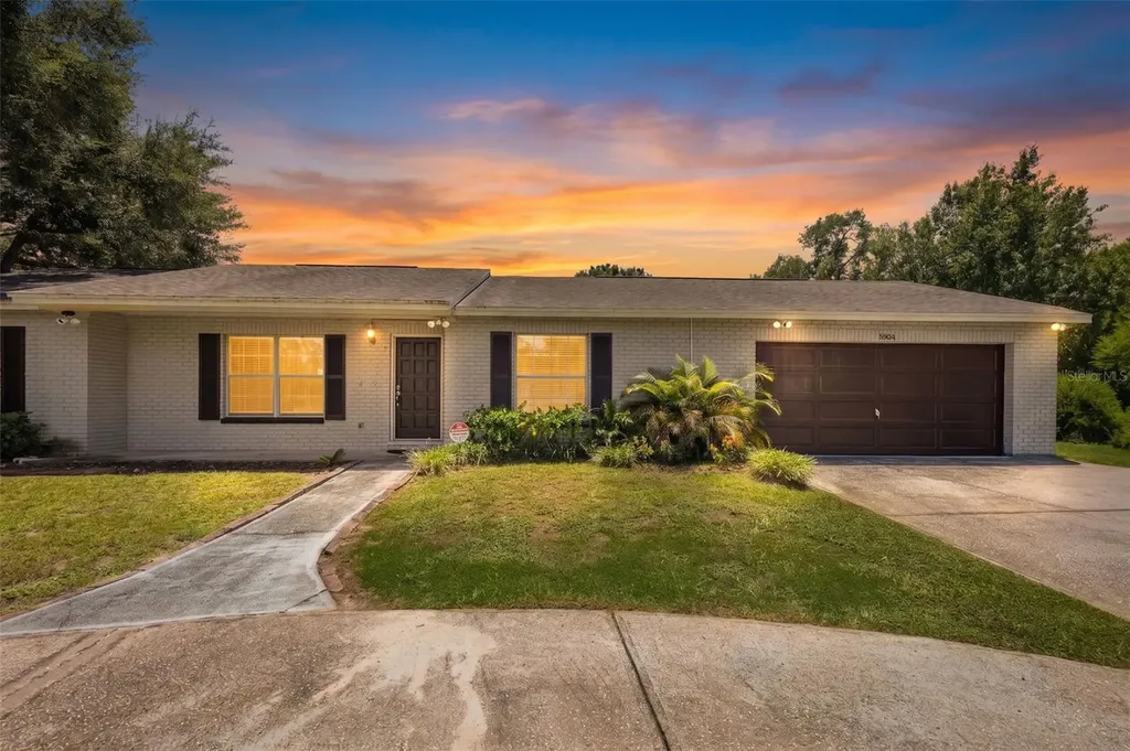 8904 W Flora Street Tampa FL 33615