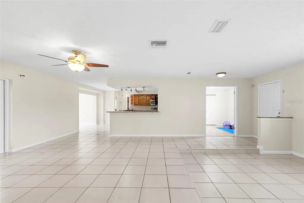 8904 W Flora Street Tampa FL 33615