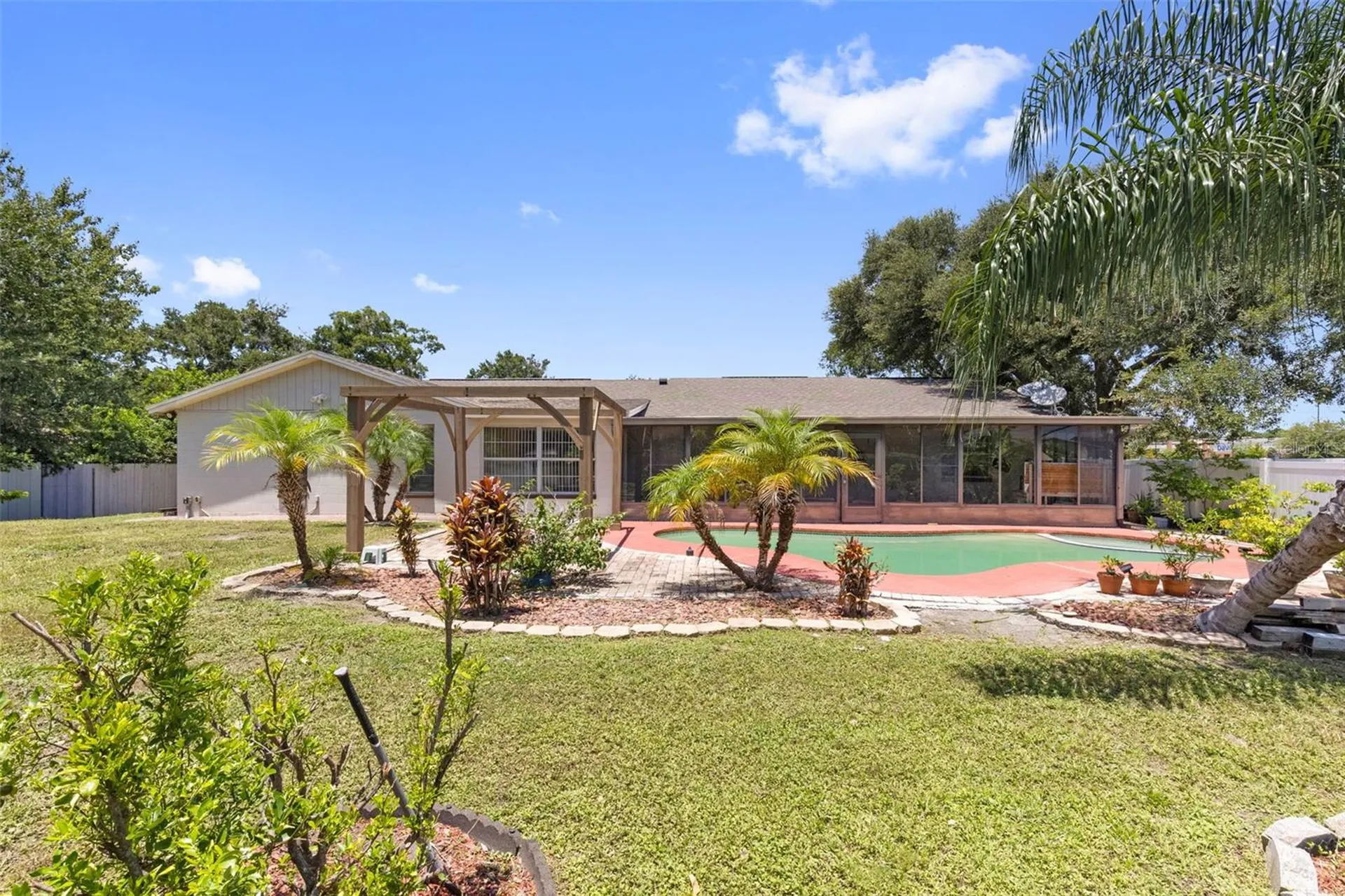 8904 W Flora Street Tampa FL 33615
