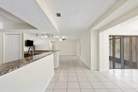 8904 W Flora Street Tampa FL 33615