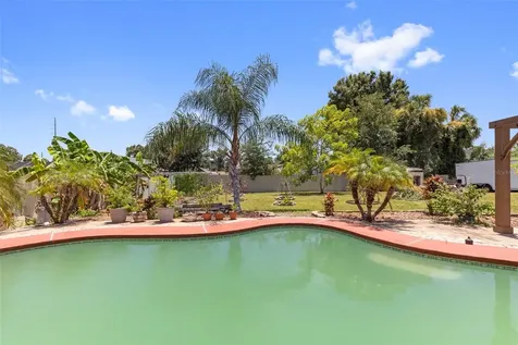 8904 W Flora Street Tampa FL 33615