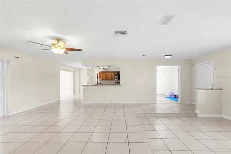 8904 W Flora Street Tampa FL 33615