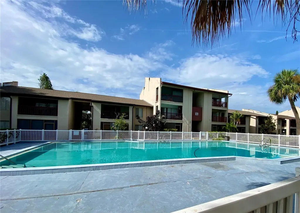 8602 Huron Court Tampa FL 33614
