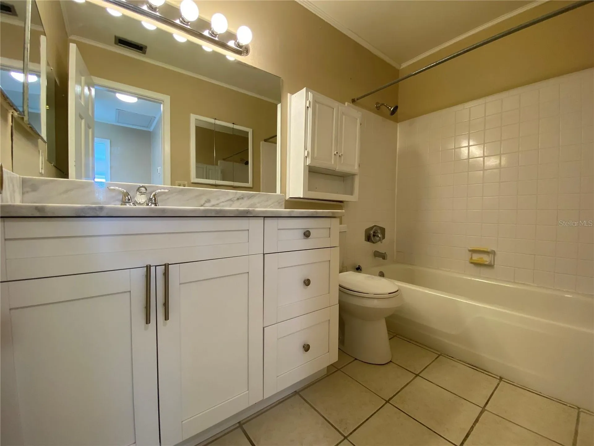 8602 Huron Court Tampa FL 33614