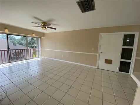8602 Huron Court Tampa FL 33614