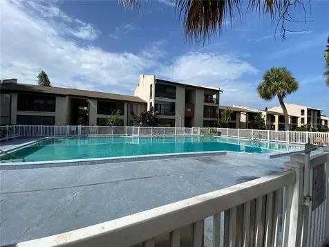 8602 Huron Court Tampa FL 33614