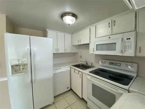 8602 Huron Court Tampa FL 33614