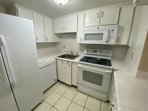 8602 Huron Court Tampa FL 33614