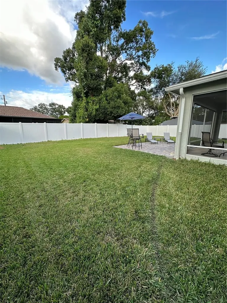 3313 W Walnut Street Tampa FL 33607
