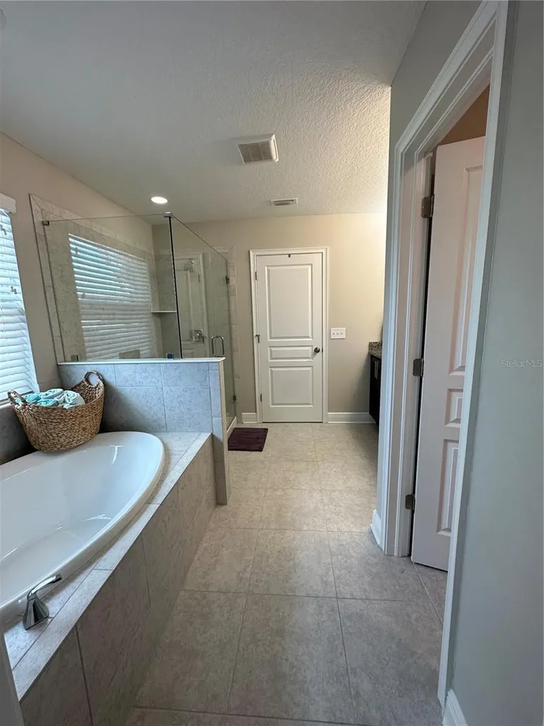 3313 W Walnut Street Tampa FL 33607