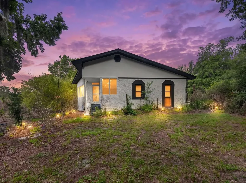 14820 County Road 48 Astatula FL 34705