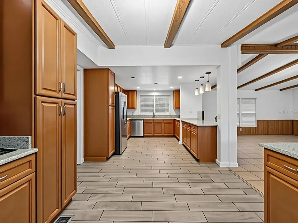 14820 County Road 48 Astatula FL 34705