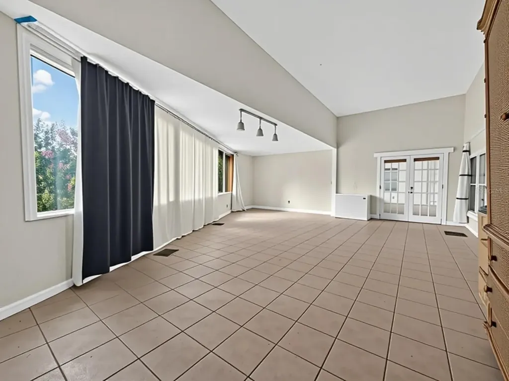 14820 County Road 48 Astatula FL 34705