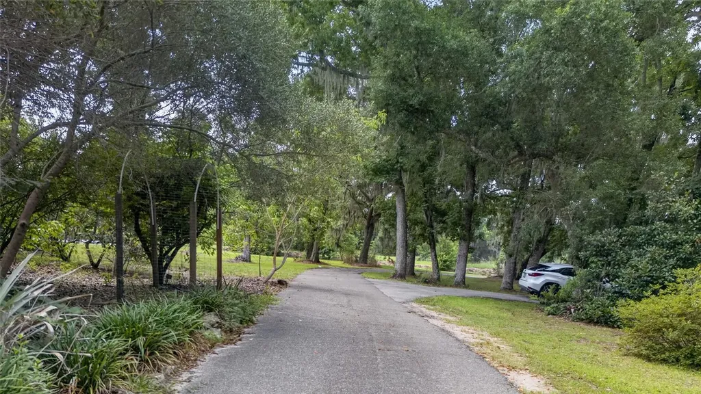 14820 County Road 48 Astatula FL 34705