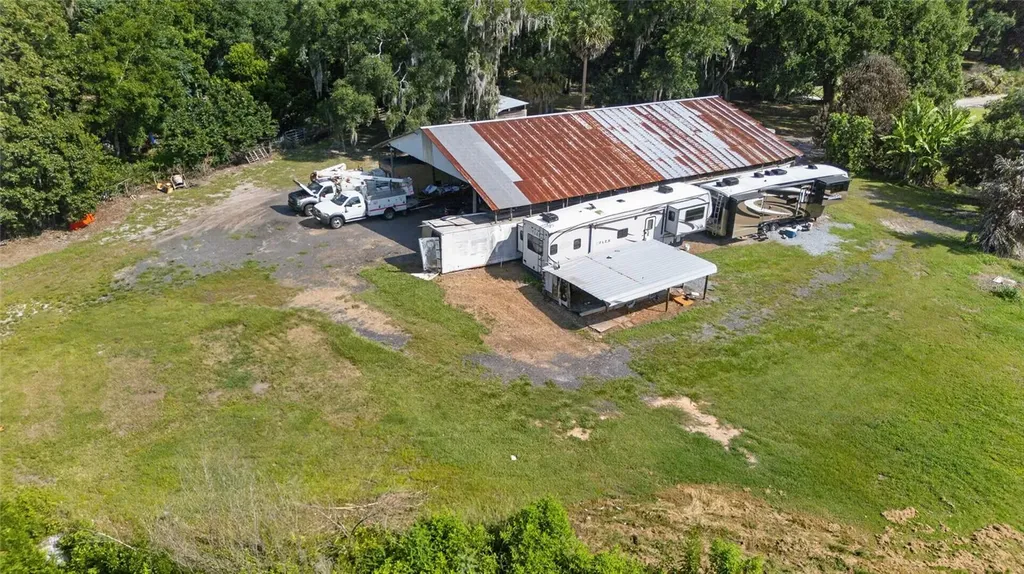 14820 County Road 48 Astatula FL 34705