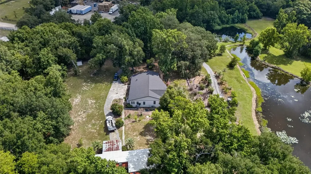 14820 County Road 48 Astatula FL 34705