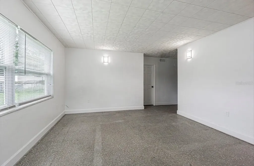 8706 Ruth Place Tampa FL 33604