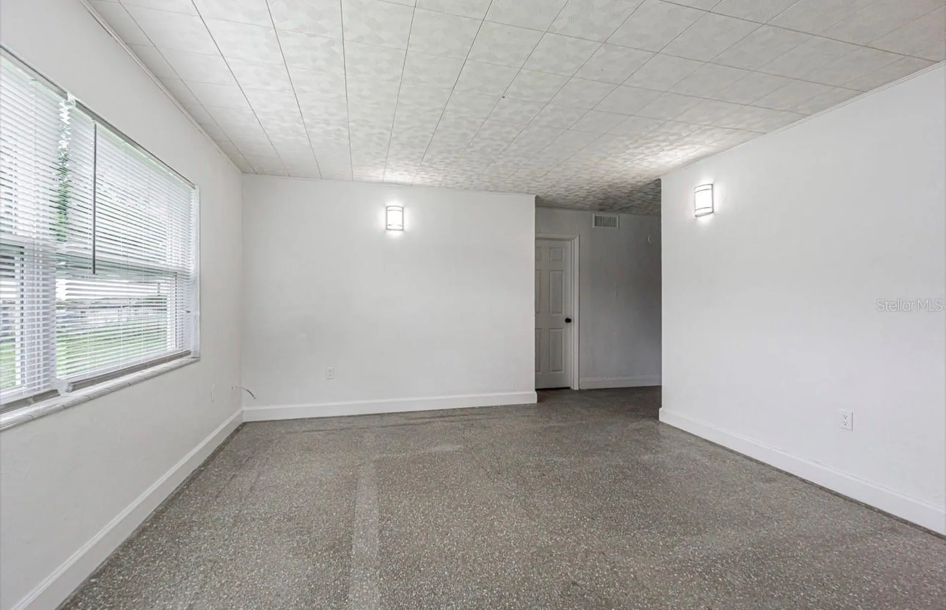 8706 Ruth Place Tampa FL 33604