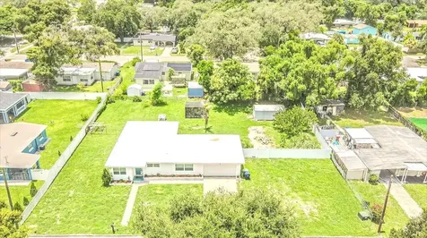 8706 Ruth Place Tampa FL 33604