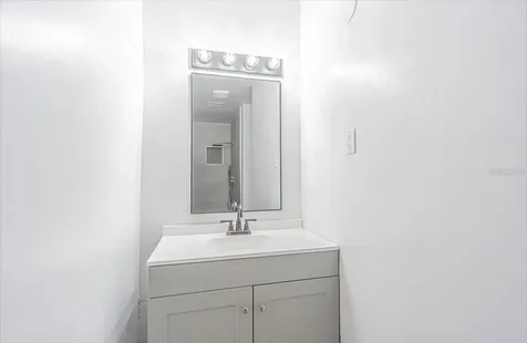 8706 Ruth Place Tampa FL 33604