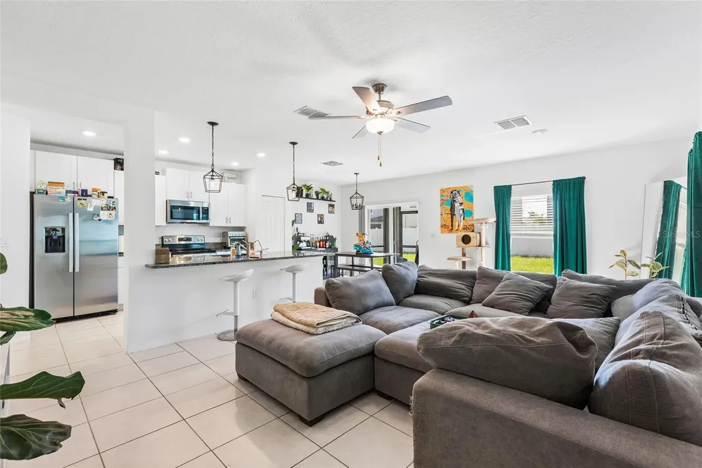 6402 Back Forty Loop Zephyrhills FL 33541