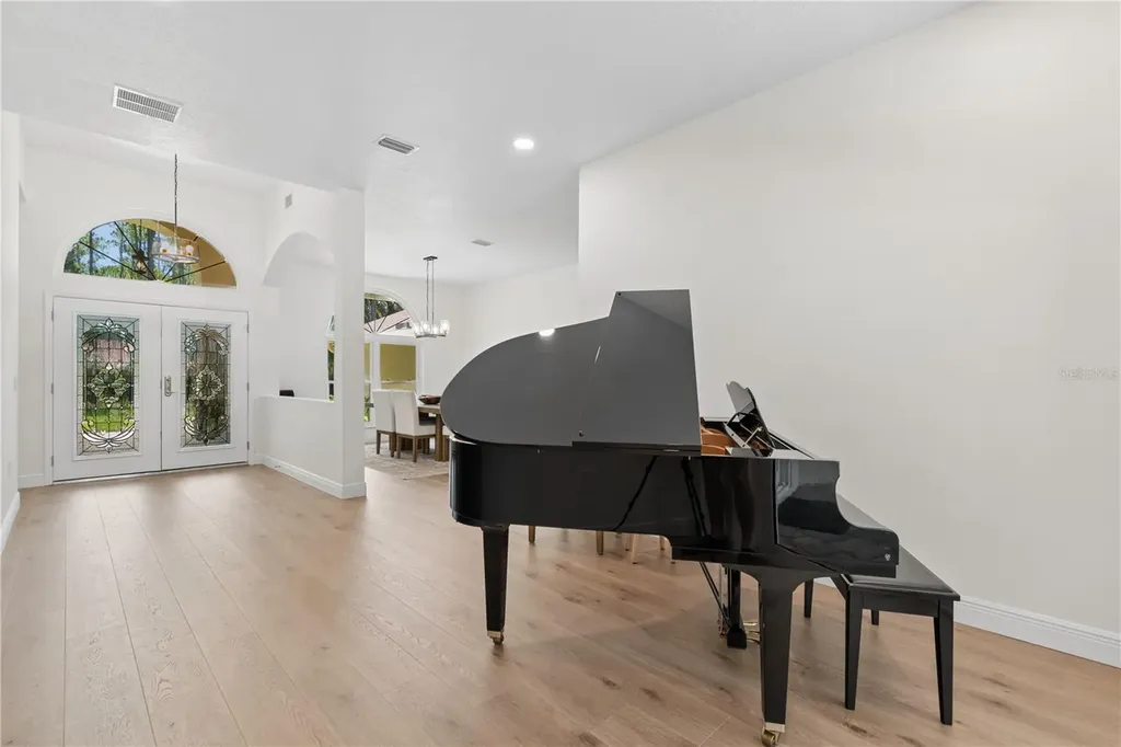 18811 Victor Manuel Drive Lutz FL 33548