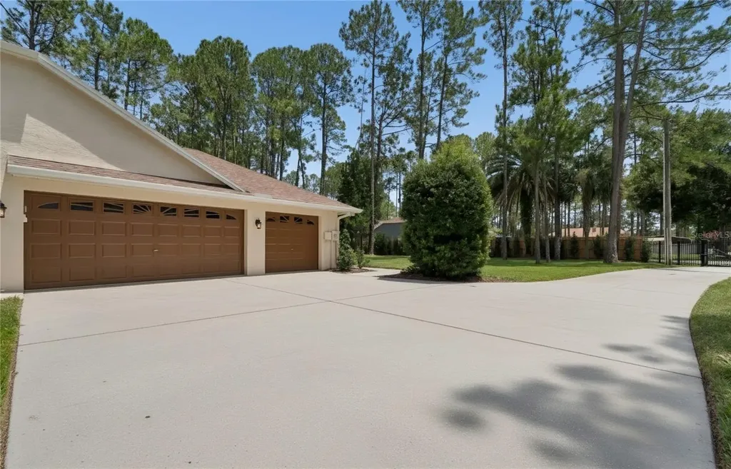 18811 Victor Manuel Drive Lutz FL 33548