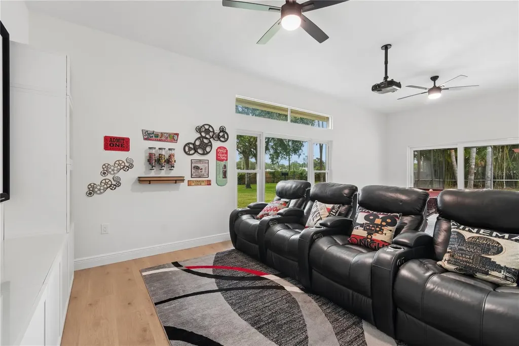 18811 Victor Manuel Drive Lutz FL 33548