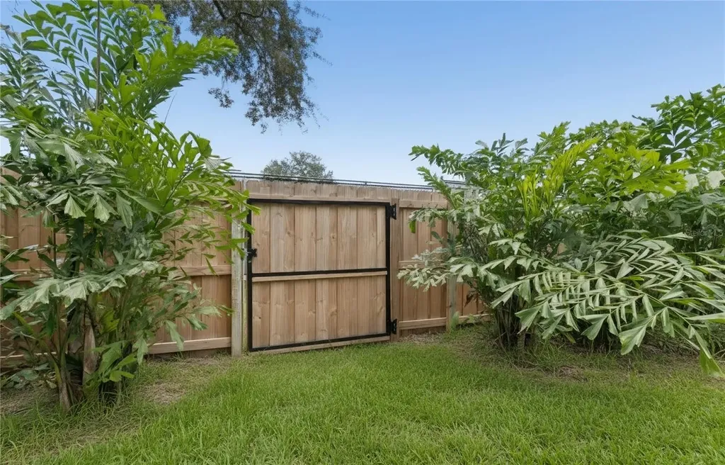 18811 Victor Manuel Drive Lutz FL 33548