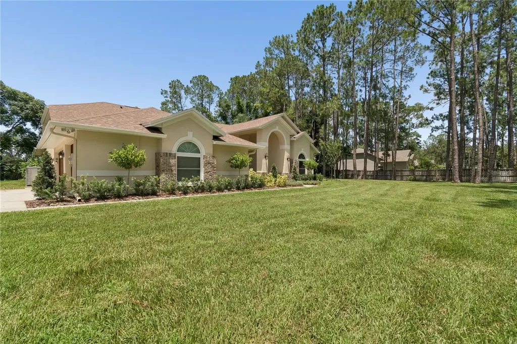 18811 Victor Manuel Drive Lutz FL 33548