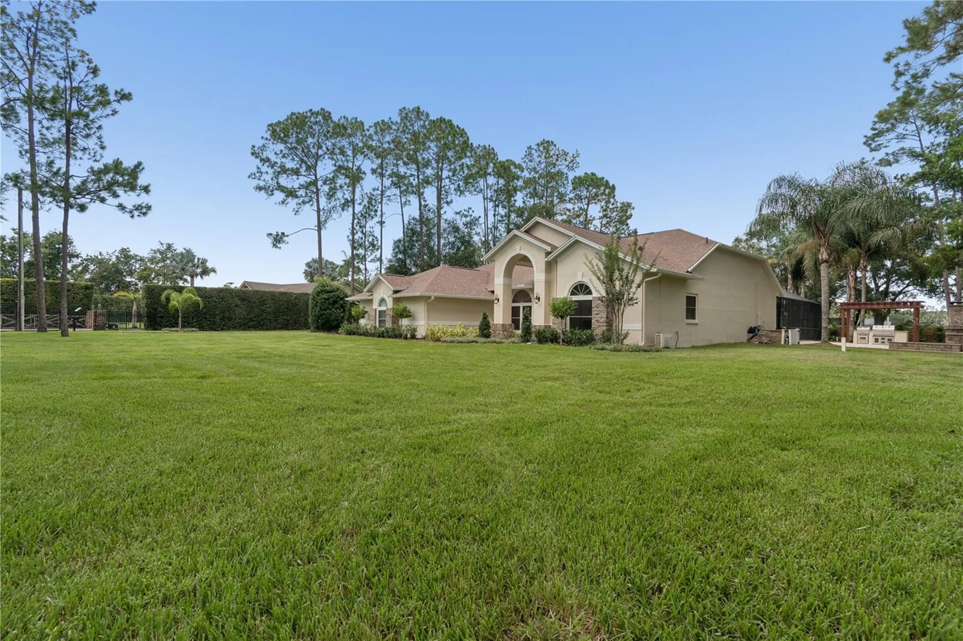 18811 Victor Manuel Drive Lutz FL 33548