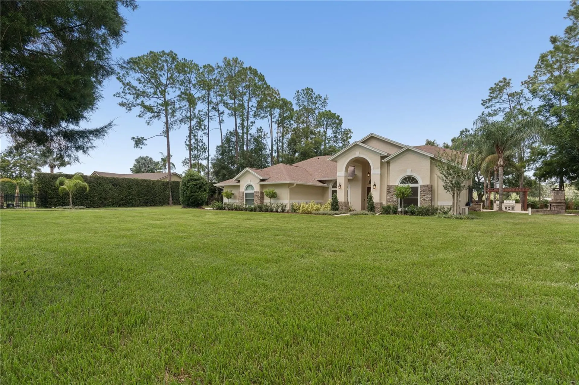 18811 Victor Manuel Drive Lutz FL 33548