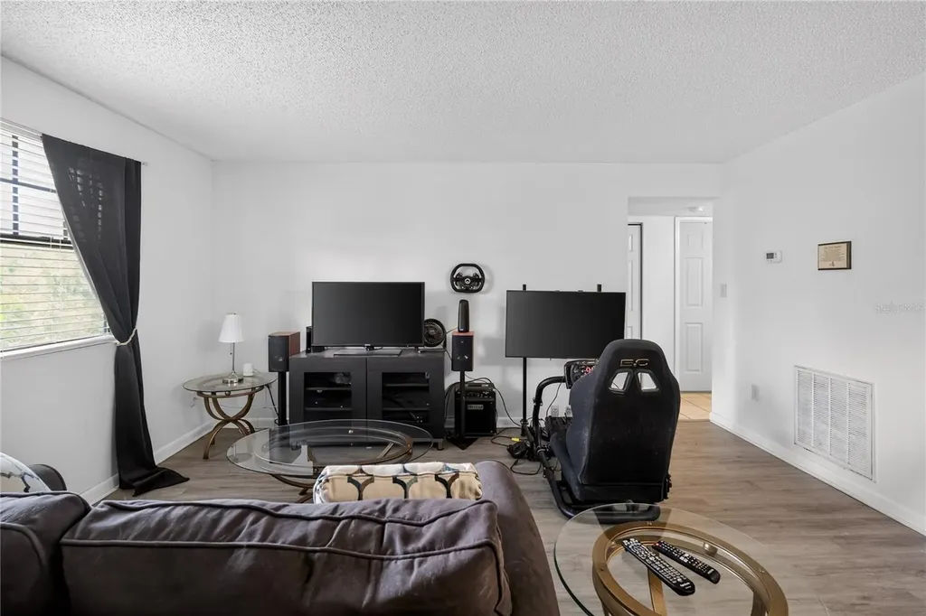 12405 Oak Cedar Place Tampa FL 33612