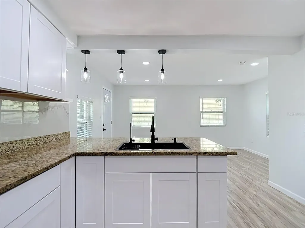 10009 N Florence Avenue Tampa FL 33612