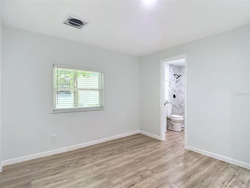 10009 N Florence Avenue Tampa FL 33612