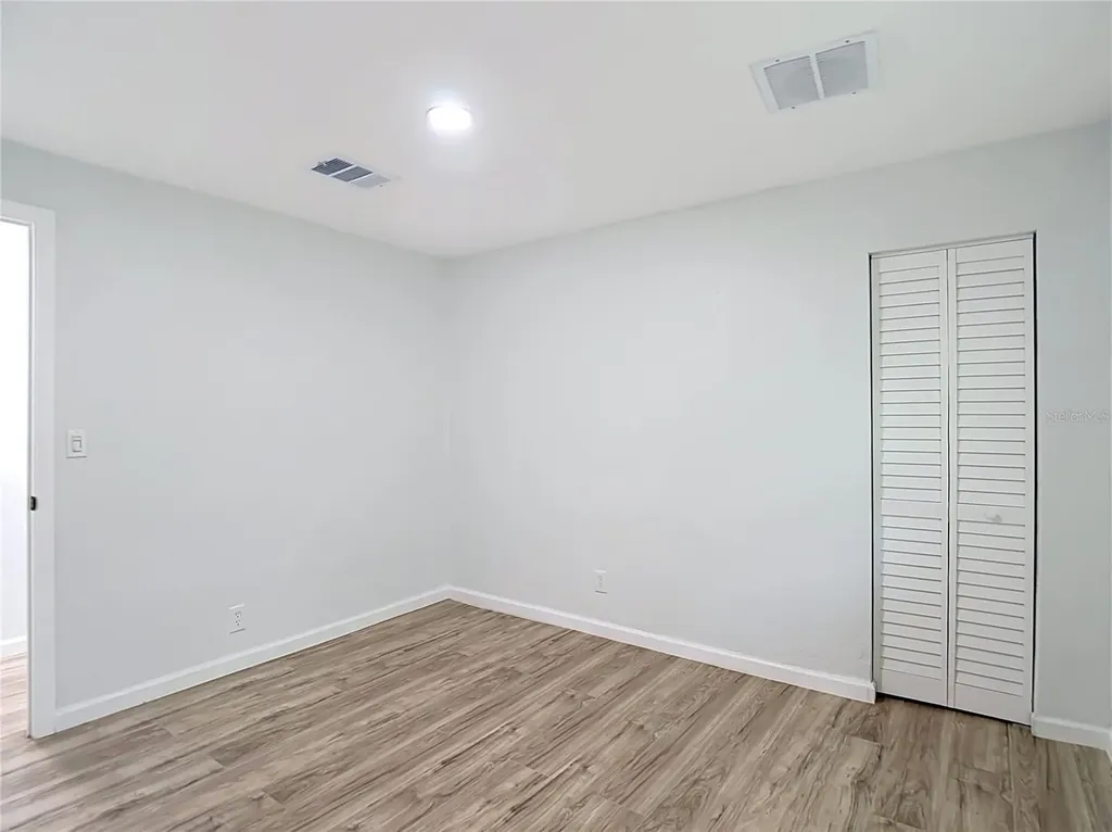 10009 N Florence Avenue Tampa FL 33612