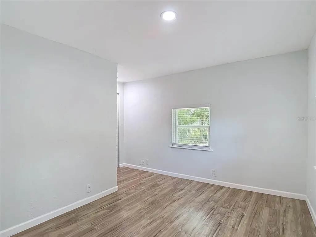 10009 N Florence Avenue Tampa FL 33612