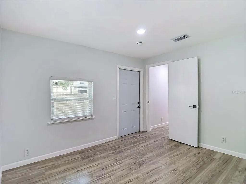 10009 N Florence Avenue Tampa FL 33612