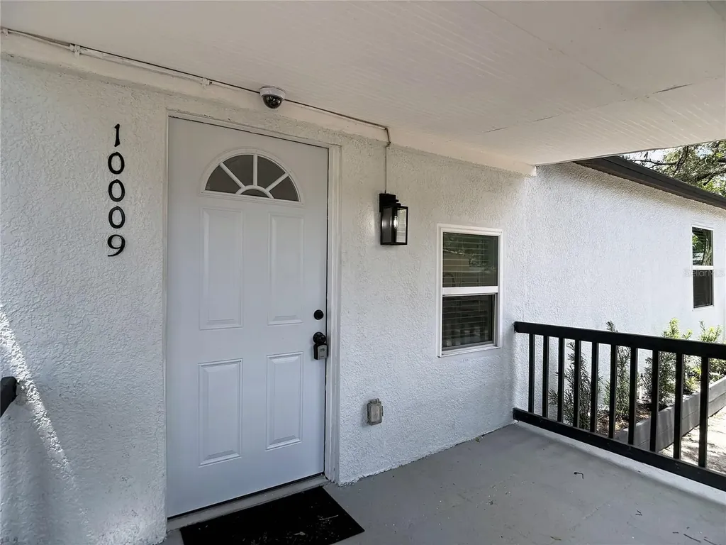 10009 N Florence Avenue Tampa FL 33612