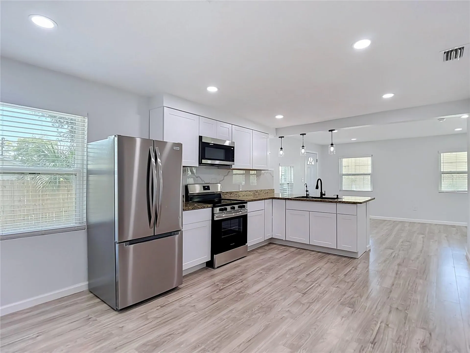 10009 N Florence Avenue Tampa FL 33612