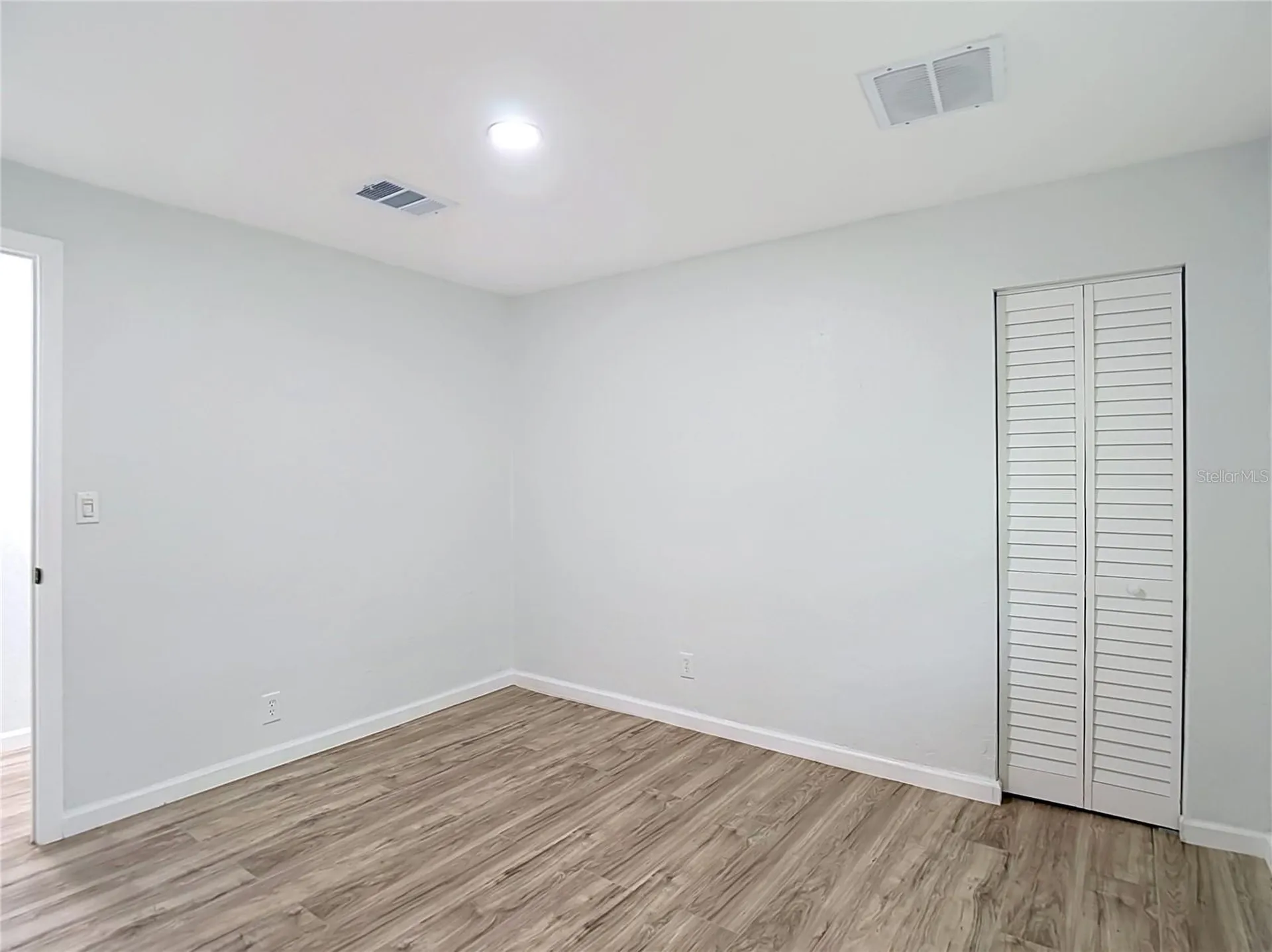 10009 N Florence Avenue Tampa FL 33612