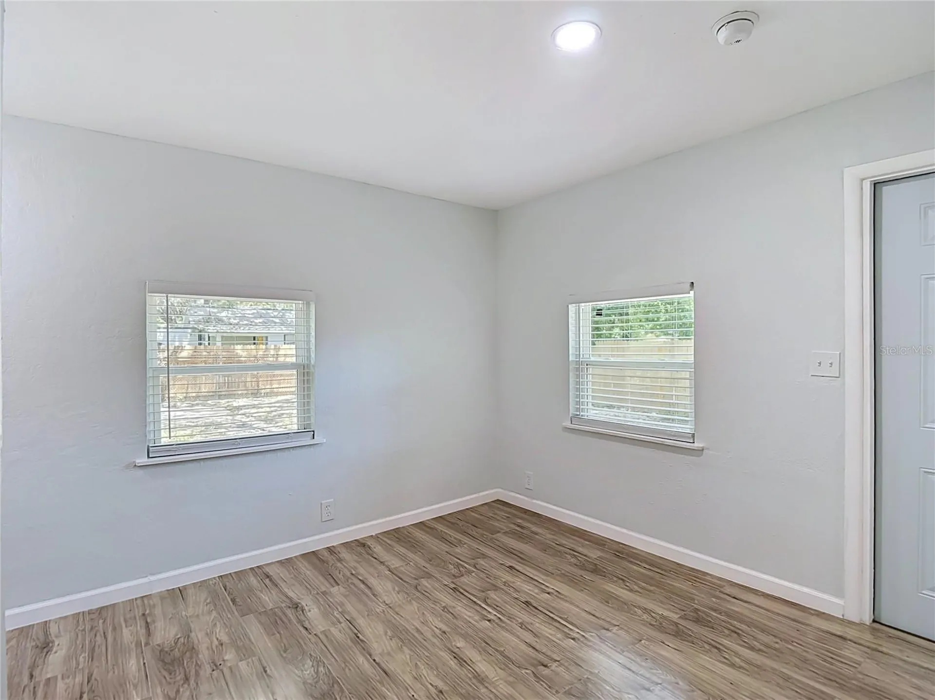 10009 N Florence Avenue Tampa FL 33612