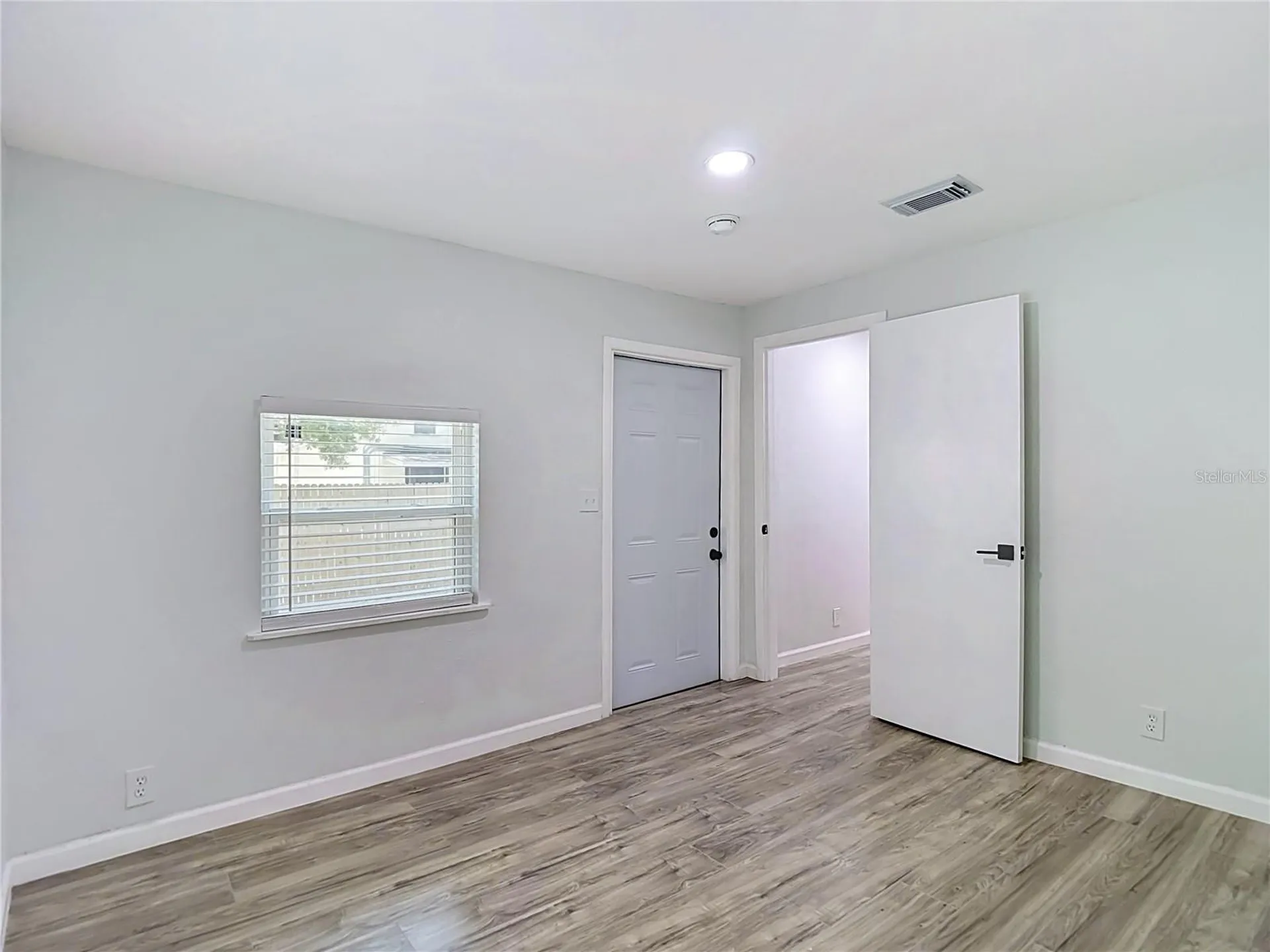 10009 N Florence Avenue Tampa FL 33612