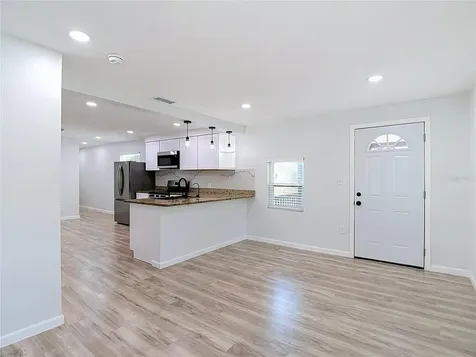 10009 N Florence Avenue Tampa FL 33612