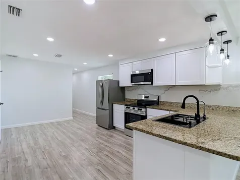 10009 N Florence Avenue Tampa FL 33612