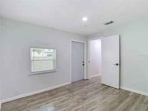10009 N Florence Avenue Tampa FL 33612